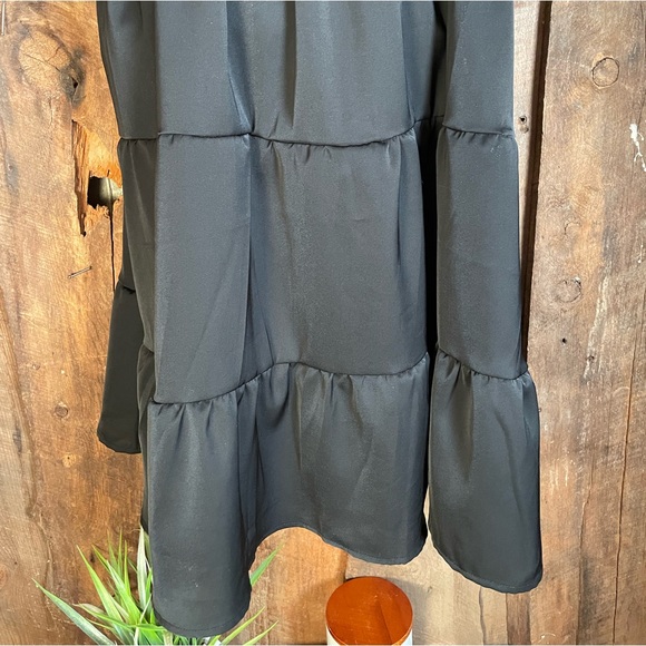 Beachsissi Black Loose Ruffle Dress - Size Small - NWT - Picture 4 of 5